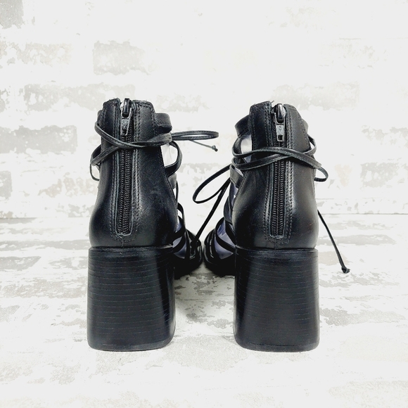 New Steve Madden Cherri Black Leather Strappy Block Heel Sandals V193 - Picture 3 of 11